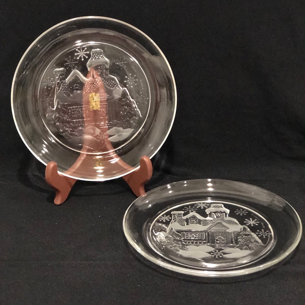 Pair Of Arcoroc France WELCOME HOME Salad Plate